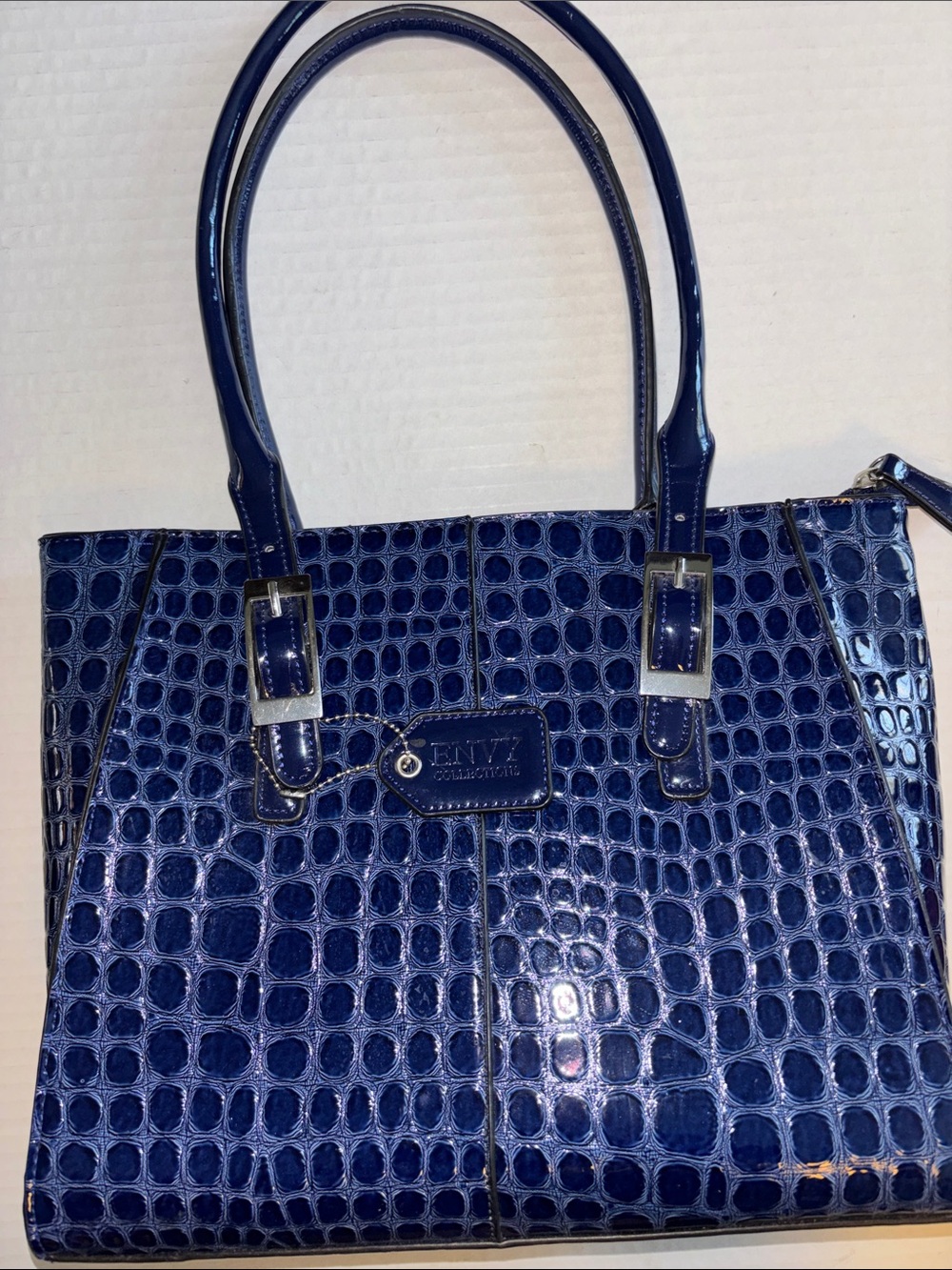 ENVY BRAND…FROM THE UK…BLUE CROC EMBOSSED FAUX LEATHER SHOULD BAG
ZIP CLOSURE